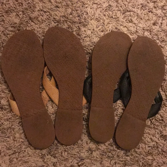 *SOLD!!* 2 Pair of Tory Burch Thora Sandals - Picture 5 of 8